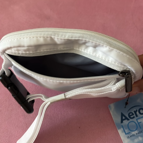 Sale! NWT Brooks x AeroLOFT Anywhere Unisex Belt Bag / Fanny Pack - Picture 6 of 8